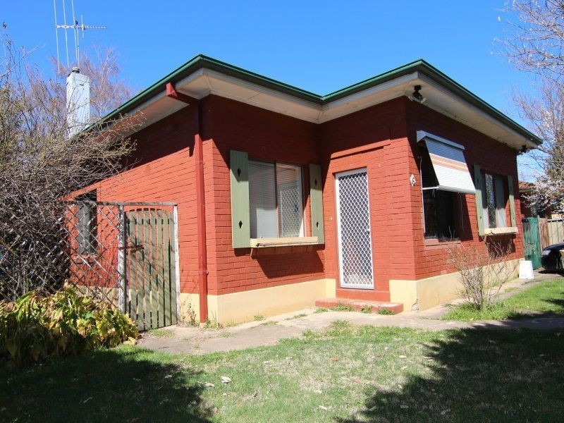 16 Elizabeth Street, Orange NSW 2800