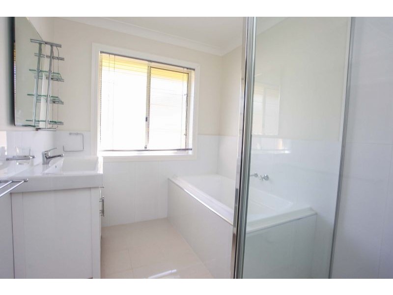 15 Diamond Drive, Orange NSW 2800