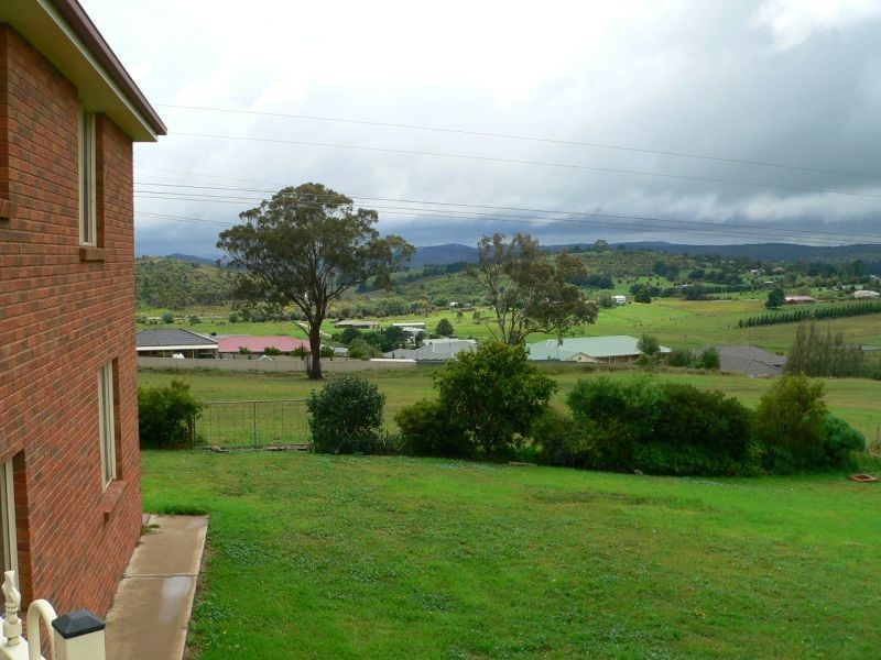 12 Tate Crescent, Orange NSW 2800