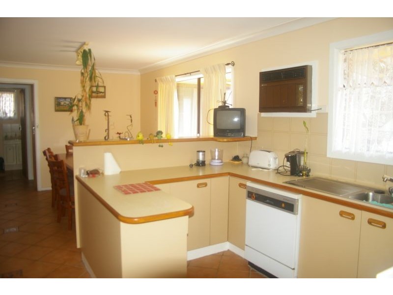 7 Binnari Avenue, Orange NSW 2800