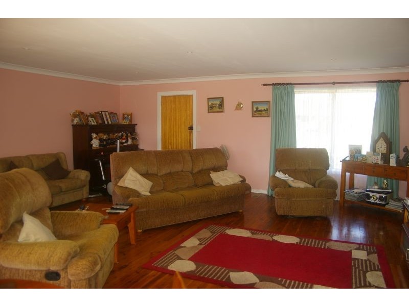 7 Binnari Avenue, Orange NSW 2800