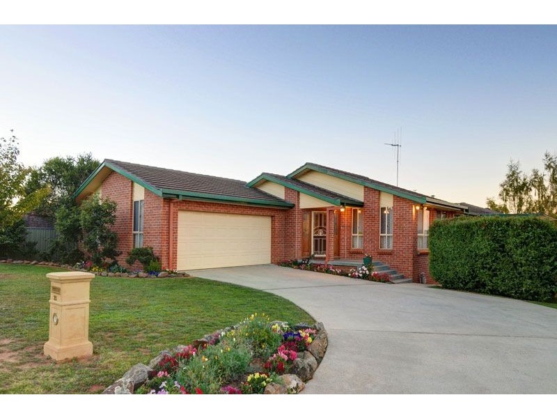 25 Pine Ridge Drive, Orange NSW 2800