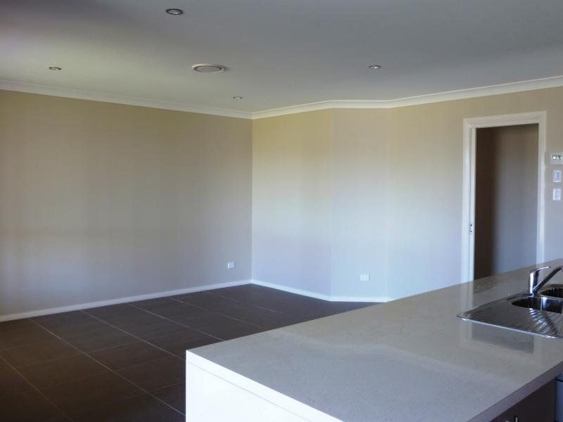 43 Diamond Drive, Orange NSW 2800