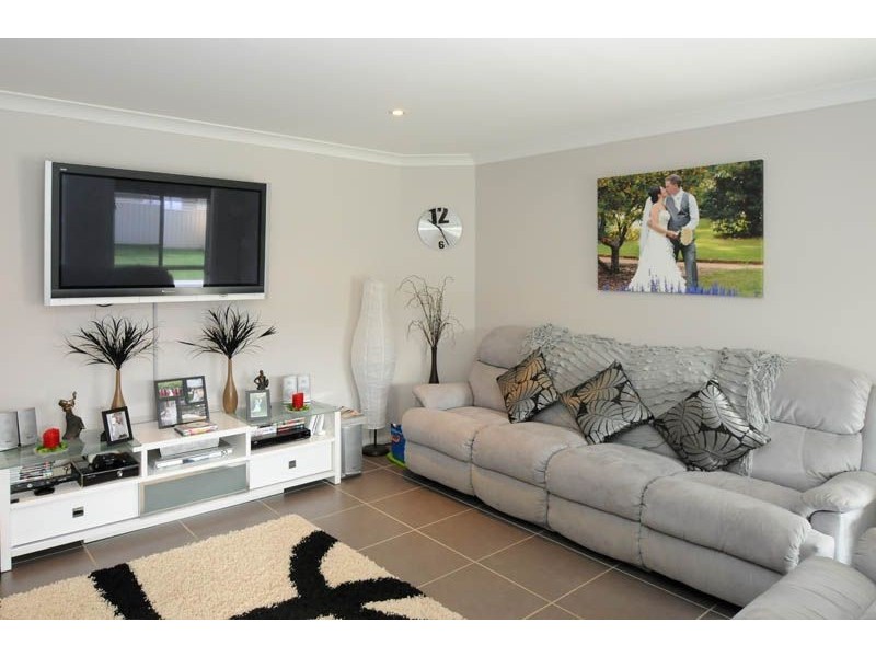 5 Begonia Place, Orange NSW 2800