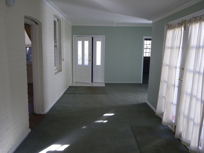 9 Grove Street, Spring Hill NSW 2800