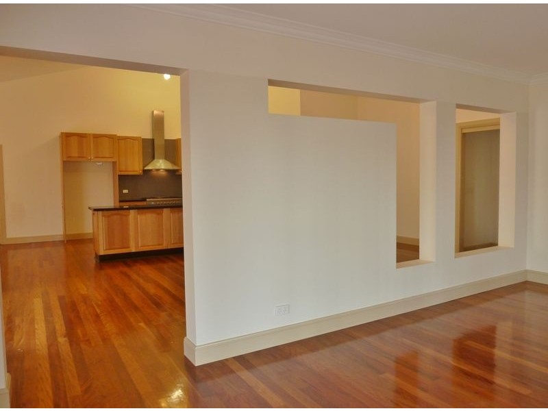 3 Botanic Way, Orange NSW 2800