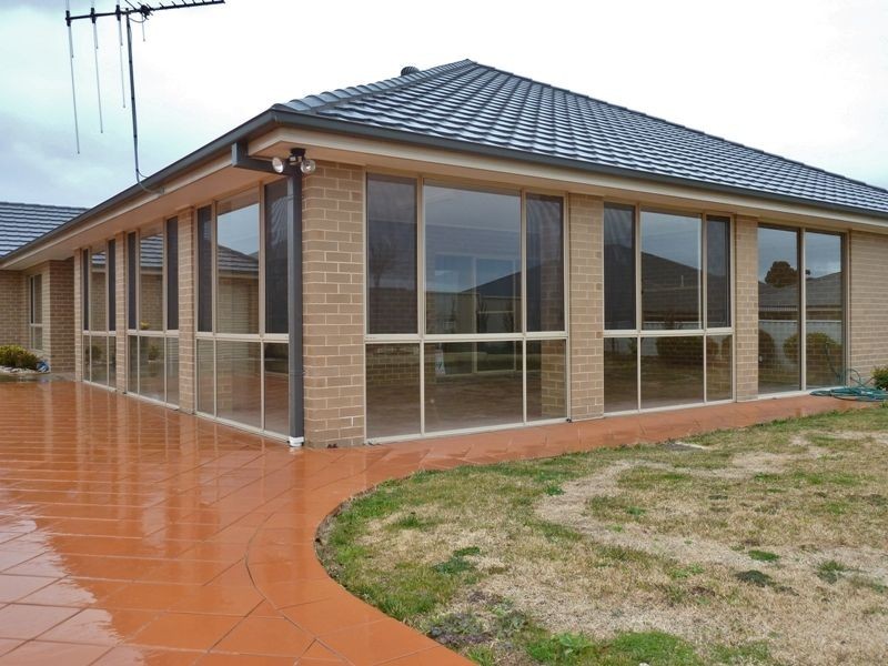 3 Botanic Way, Orange NSW 2800