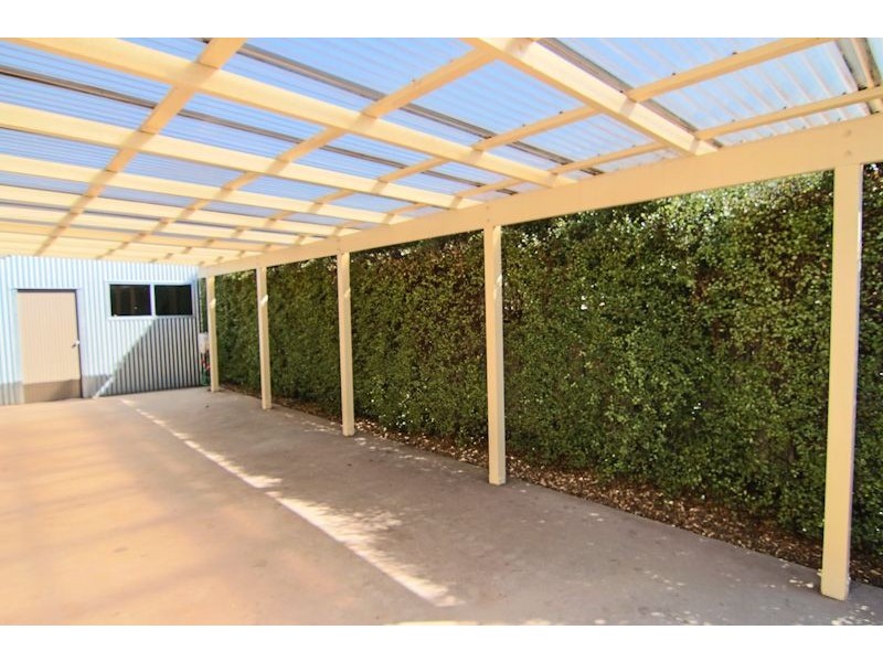 111 Sampson Street, Orange NSW 2800