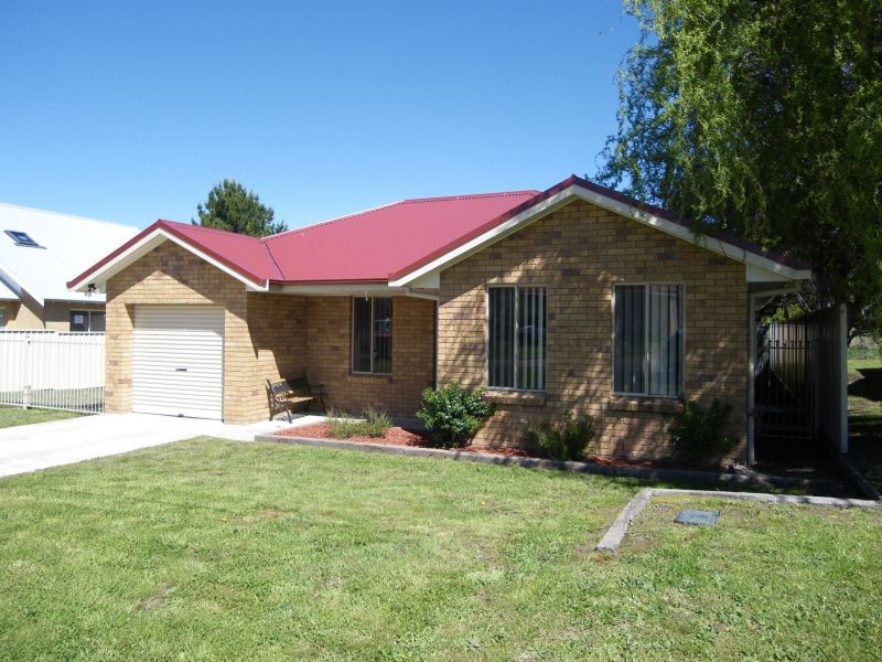13 Unwin Street, Millthorpe NSW 2798