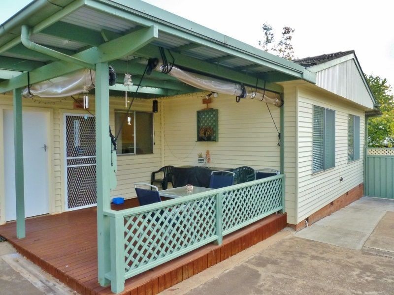 18 Oak Street, Orange NSW 2800