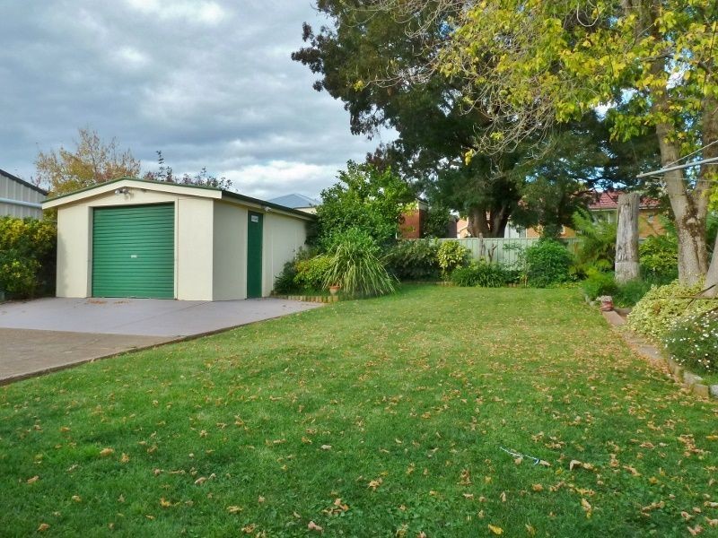 18 Oak Street, Orange NSW 2800