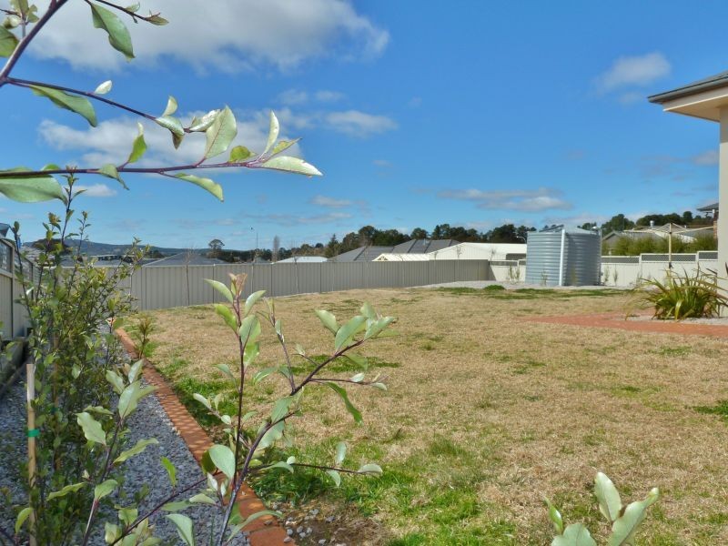 26 Diamond Drive, Orange NSW 2800