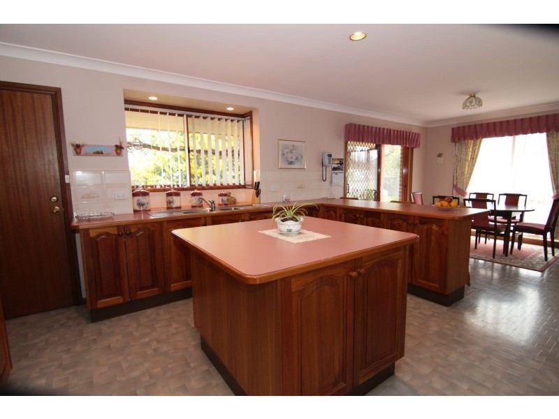 29a Courallie Drive, Orange NSW 2800