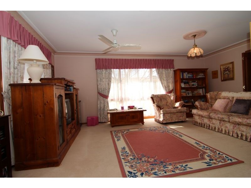 29a Courallie Drive, Orange NSW 2800