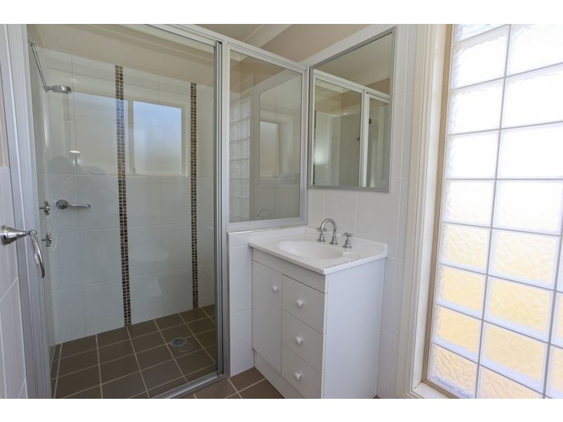 8 Hughes Street, Orange NSW 2800