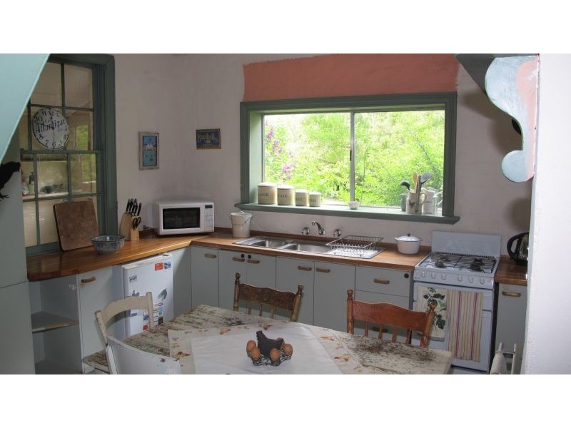 12 Stoke Street, Carcoar NSW 2791