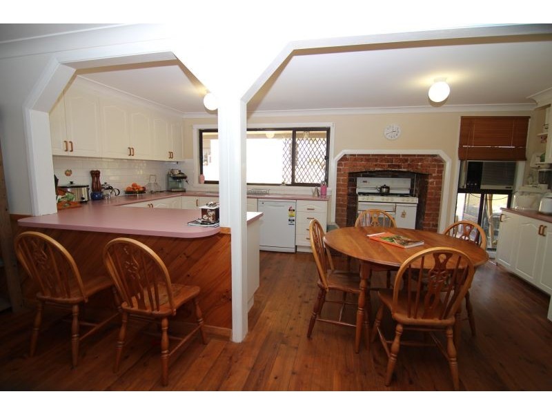 2605 Escort Way, Orange NSW 2800