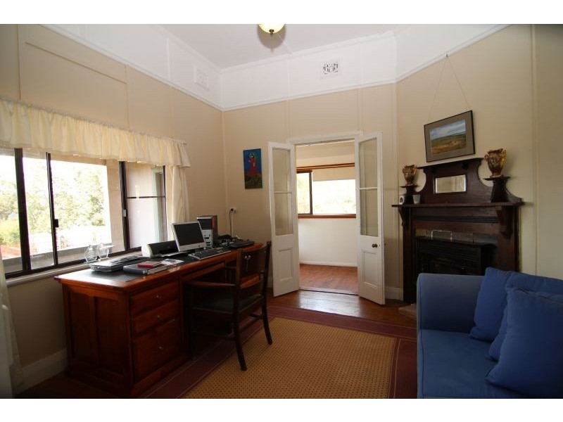 2605 Escort Way, Orange NSW 2800