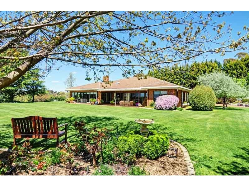 9 Carwoola Drive, Orange NSW 2800