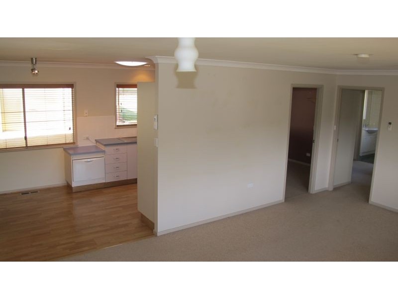 13 Victoria Street, Millthorpe NSW 2798