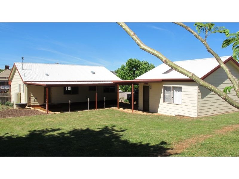 13 Victoria Street, Millthorpe NSW 2798