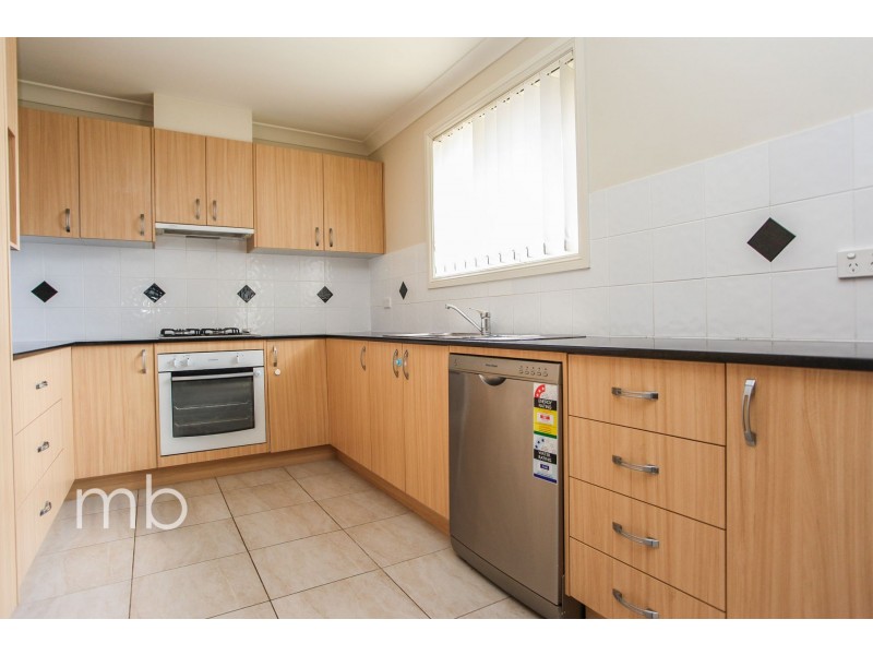 4 Maroney Close, Orange NSW 2800