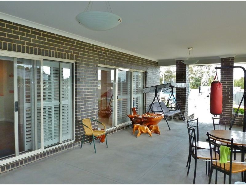 32 Moonstone Drive, Orange NSW 2800
