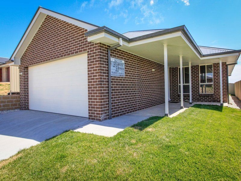 2 Wattle Close, Bathurst NSW 2795