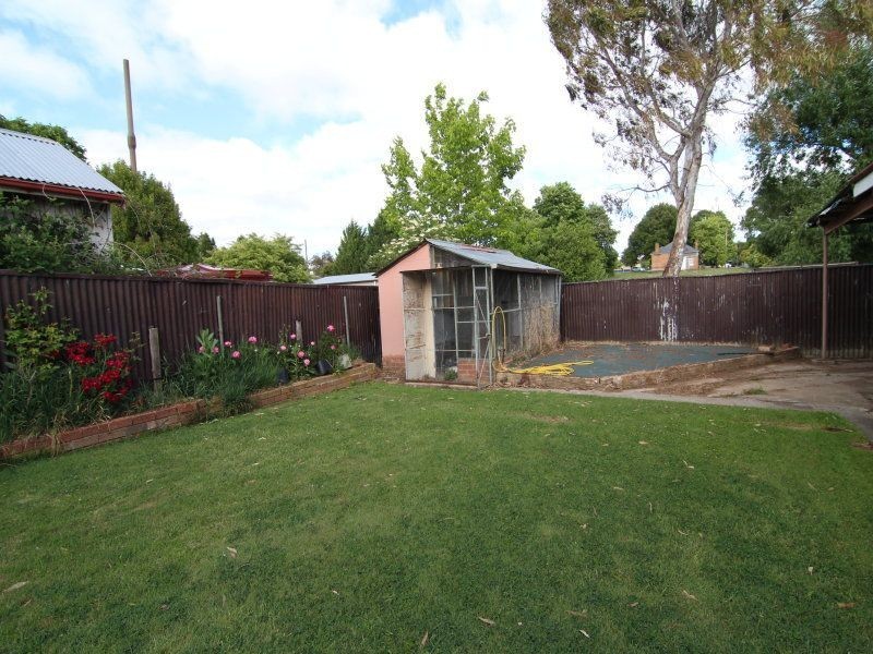 5 Autumn Street, Orange NSW 2800