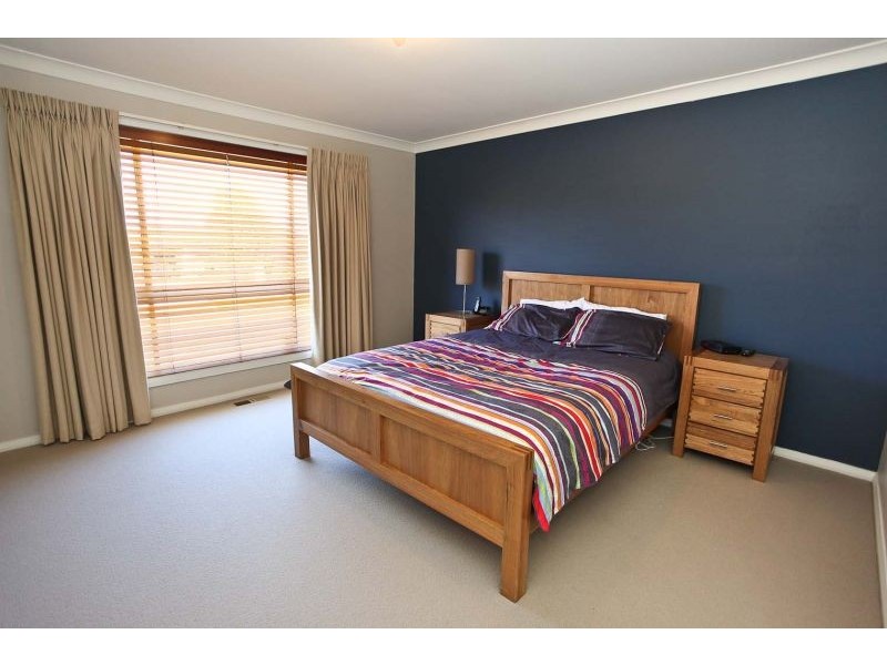 2 Rutherford Place, Orange NSW 2800