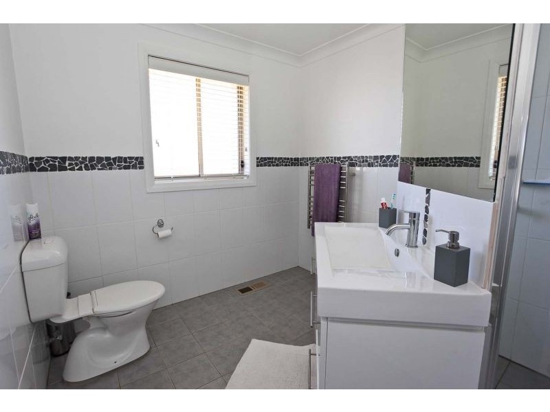 2 Rutherford Place, Orange NSW 2800