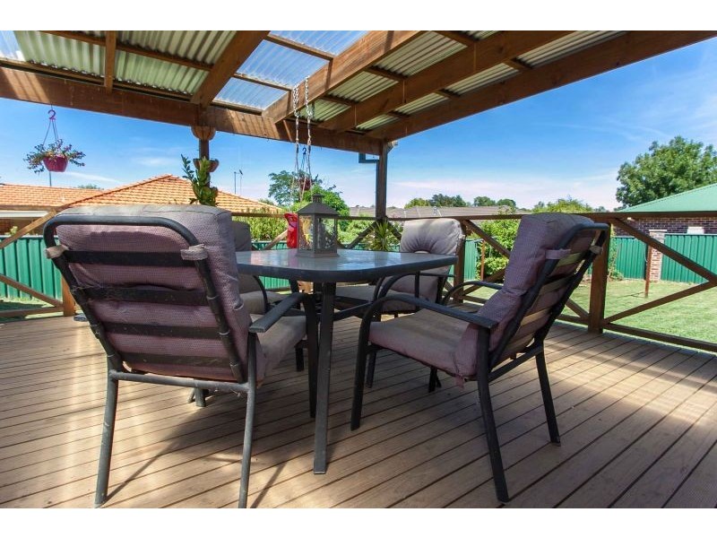 5 Coombes Place, Orange NSW 2800