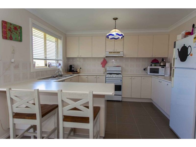 5 Coombes Place, Orange NSW 2800