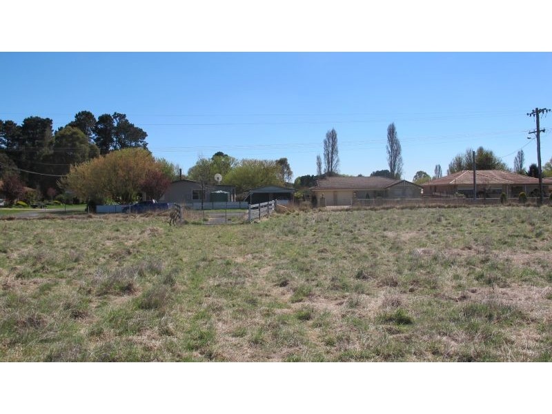 13 Chapman Street, Spring Hill NSW 2800