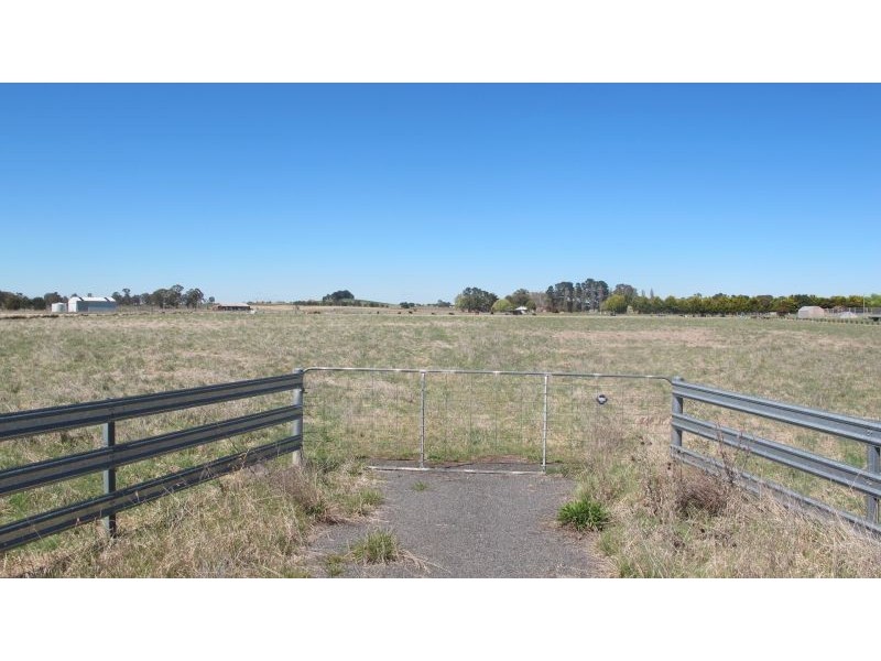 13 Chapman Street, Spring Hill NSW 2800