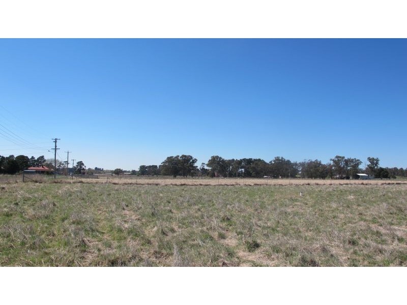 13 Chapman Street, Spring Hill NSW 2800