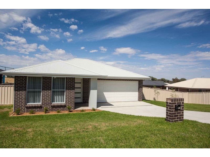 58 Botanic Way, Orange NSW 2800