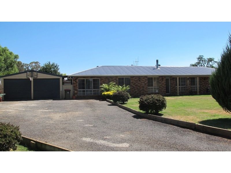 6 Long Swamp Road, Forest Reefs NSW 2798