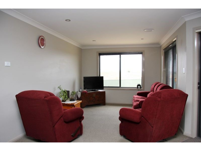 45 Swanbrooke Street, Bathurst NSW 2795