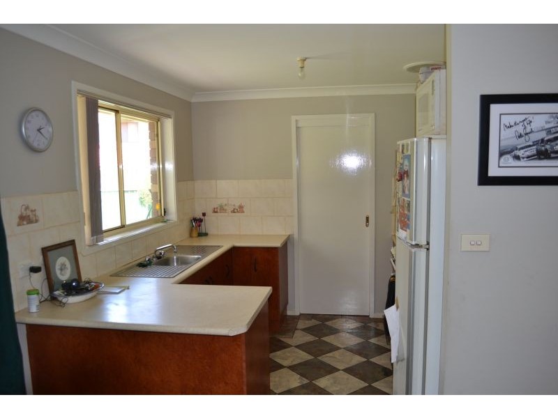 9 Albion Place, Orange NSW 2800