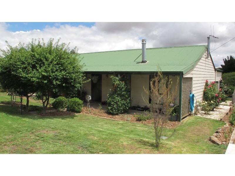 9 Unwin Street, Millthorpe NSW 2798