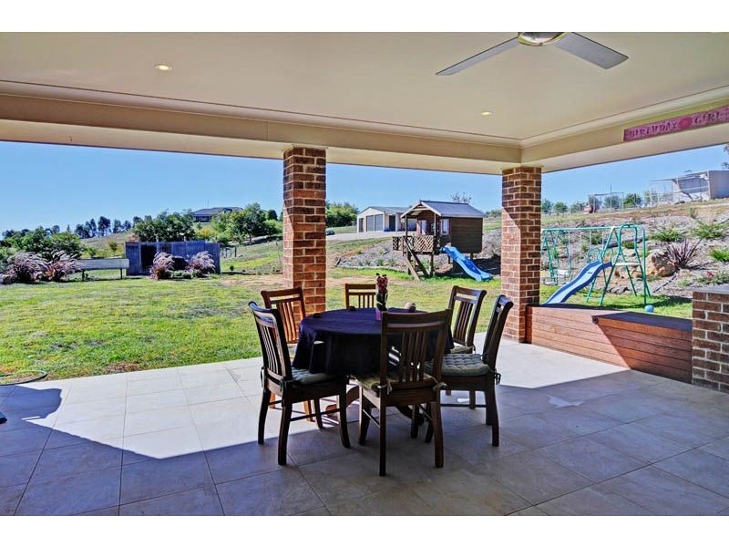 17 Windera Way, Orange NSW 2800