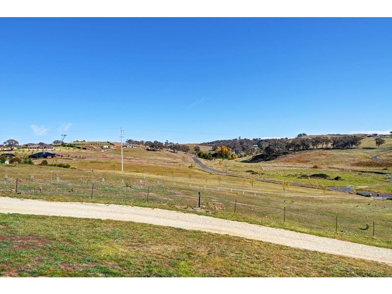 17 Windera Way, Orange NSW 2800