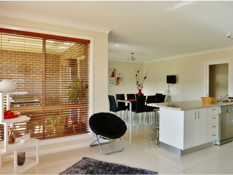 99 Diamond Drive, Orange NSW 2800