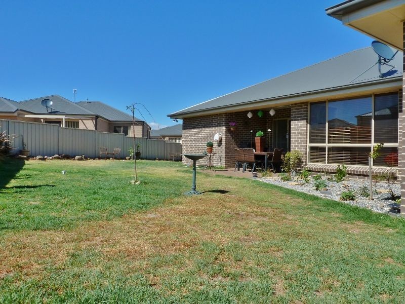 99 Diamond Drive, Orange NSW 2800