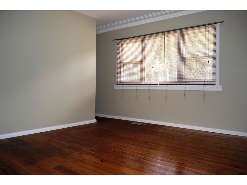 14 Esrom Street, Bathurst NSW 2795