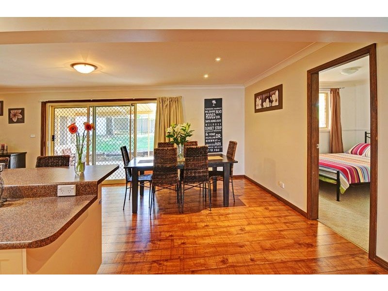 6 Sirius Close, Orange NSW 2800