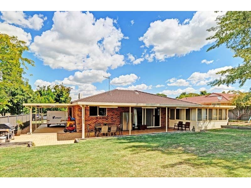 6 Sirius Close, Orange NSW 2800