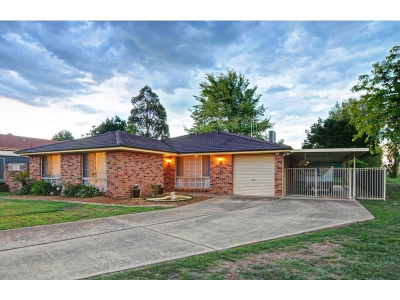 6 Sirius Close, Orange NSW 2800