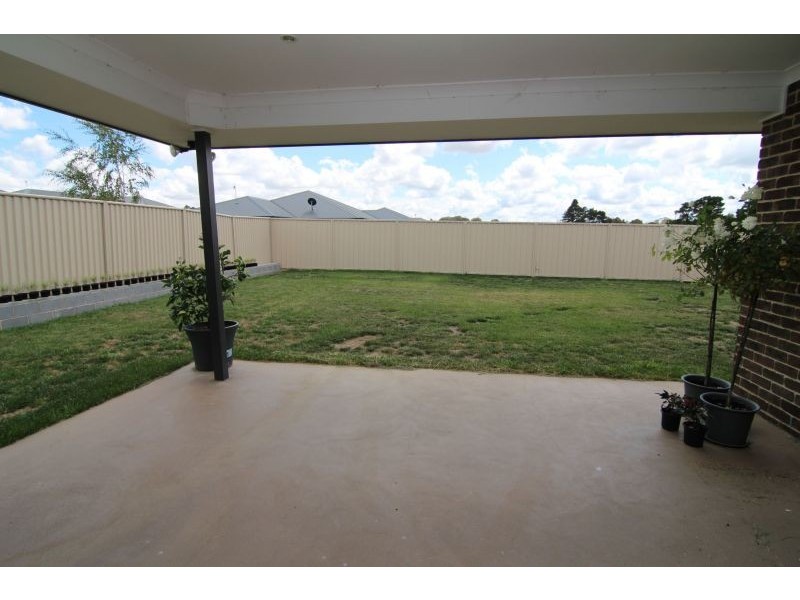 13 Saphire Street, Orange NSW 2800